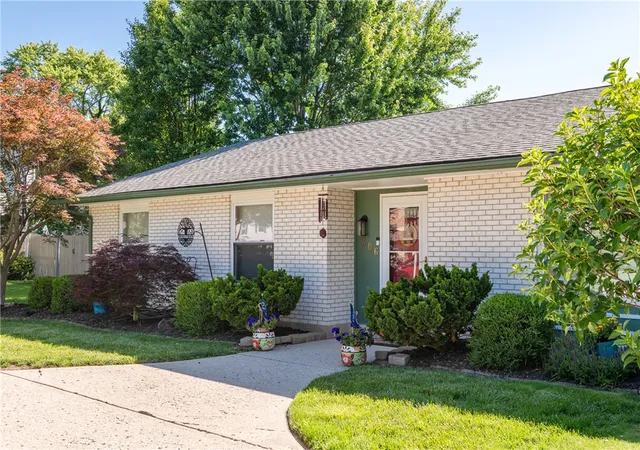 Homes for sale in Englewood, OH | 306 Scott Dr, Englewood, OH 45322 | MLS# 960674