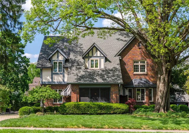 2nd image of 239 Spirea Dr, Oakwood, OH 45419 | MLS# 960847