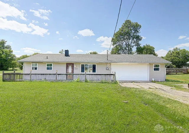 1st image of 6305 S Dixie Hwy, Franklin Twp, OH 45005 | MLS# 960917