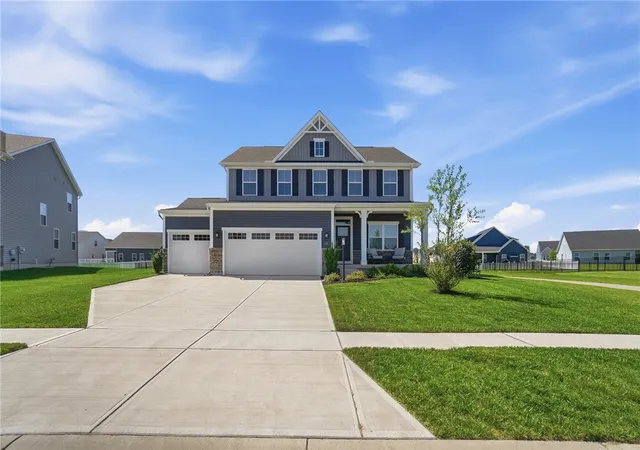 Homes for sale in Beavercreek Twp, OH | 2095 Nathaniel Greene Dr, Beavercreek Twp, OH 45434 | MLS# 960920