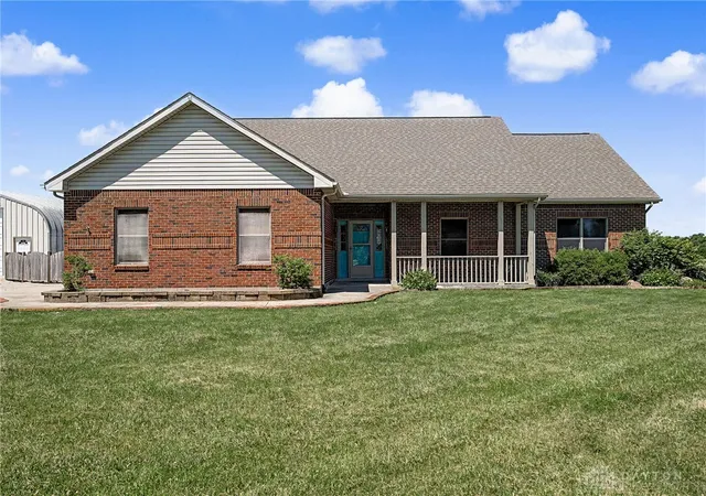 Homes for sale in Tipp City, OH | 7338 Bard Rd, Tipp City, OH 45371 | MLS# 960835
