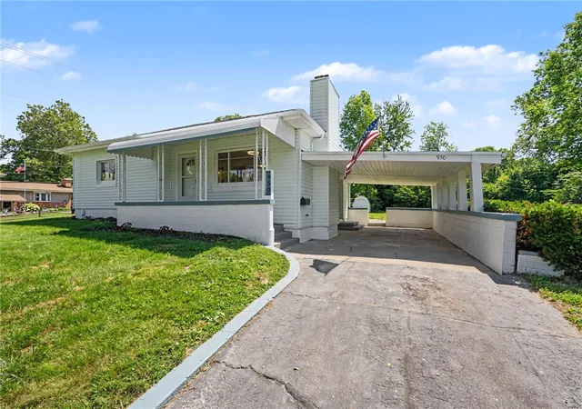 Homes for sale in Miamisburg, OH | 950 N 12th St, Miamisburg, OH 45342 | MLS# 960967