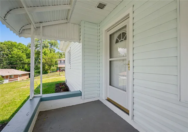 Photo 4 of Sale Pending at 950 N 12th Street, Miamisburg, OH 45342 | MLS# 960967 | Listing updated on 2026-06-24