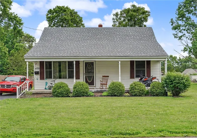 Photo 3 of Single family home for sale at 4722 Fairfield Ave, Fairfield, OH 45014 | MLS# 960975 | Listing updated on 2026-07-05