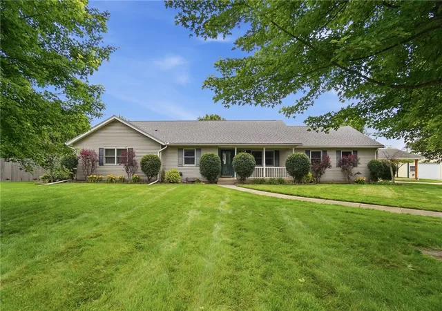 1st image of 1700 W Sparrow Rd, Springfield, OH 45502 | MLS# 960984