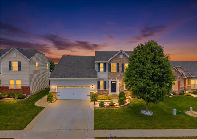 1st image of 7122 Bluestream Dr, Tipp City, OH 45371 | MLS# 960656