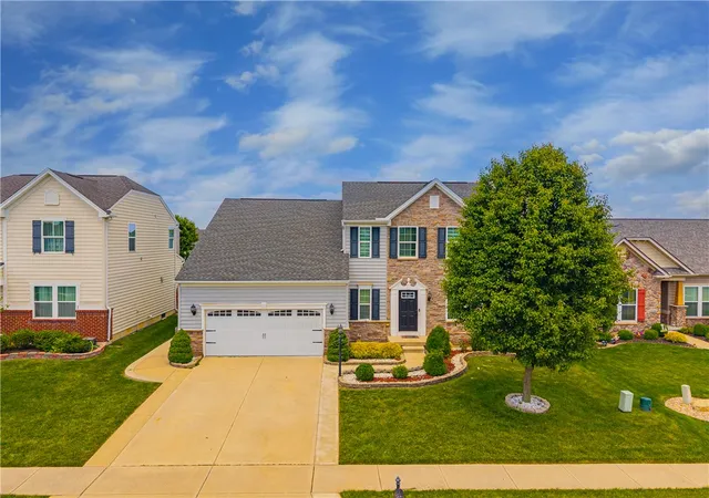 2nd image of 7122 Bluestream Dr, Tipp City, OH 45371 | MLS# 960656