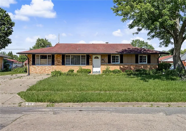 Homes for sale in Trotwood, OH | 11 Hillgard St, Trotwood, OH 45426 | MLS# 961036