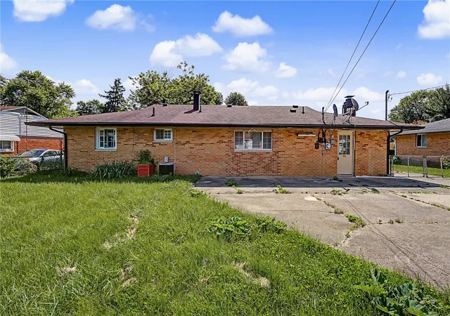 Homes for sale in Trotwood, OH | 11 Hillgard St, Trotwood, OH 45426 | MLS# 961036