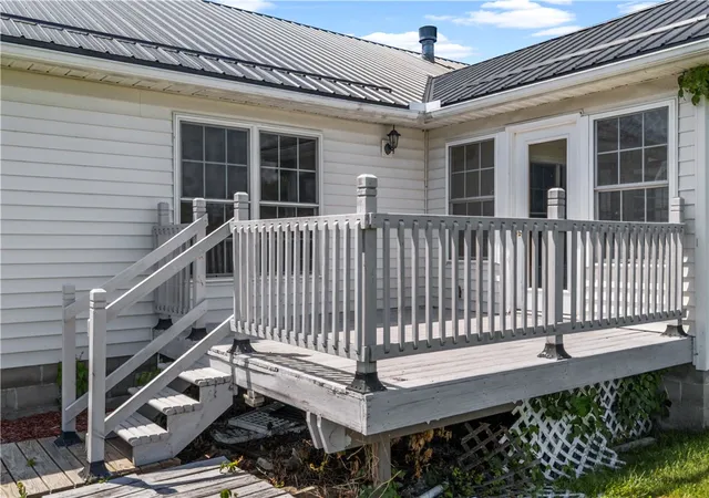 Photo 3 of Single family home for sale at 144 Fox Run Dr, Wilmington, OH 45177 | MLS# 961068 | Listing updated on 2026-07-25