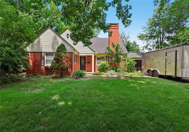 Photo 1 of Single family home for sale at 141 Napoleon Dr, Dayton, OH 45429 | MLS# 960691 | Listing updated on 2026-06-16