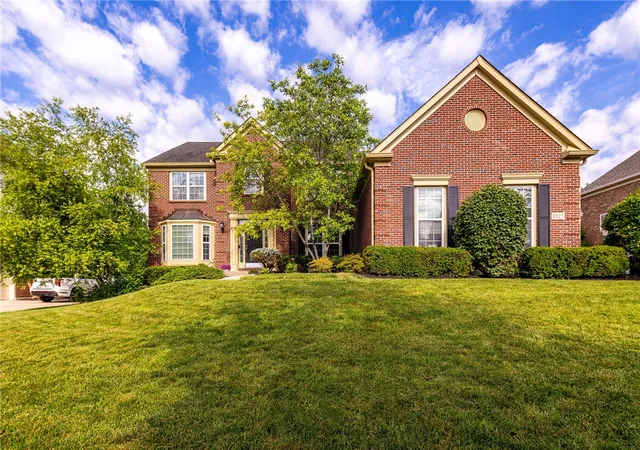 Photo 2 of Single family home for sale at 3527 Helendale Ct, Mason, OH 45040 | MLS# 959914 | Listing updated on 2026-08-01
