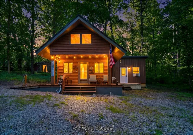 Photo 1 of Single family home for sale at 5802 Ellis Ln, Hillsboro, OH 45133 | MLS# 960914 | Listing updated on 2026-10-01