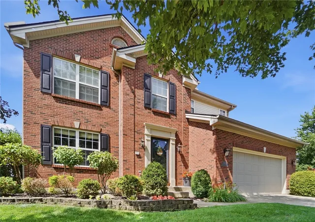 2nd image of 25 Fenwick Ct, Springboro, OH 45066 | MLS# 961159