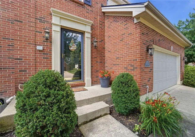 3rd image of 25 Fenwick Ct, Springboro, OH 45066 | MLS# 961159