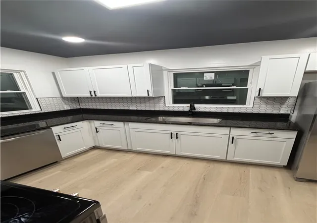 Photo 2 of Single family home for sale at 724 Salem Ave, Dayton, OH 45406 | MLS# 961150 | Listing updated on 2026-08-01