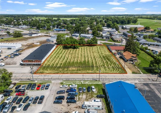 2nd image of 1053 W Main St, Wilmington, OH 45177 | MLS# 961190