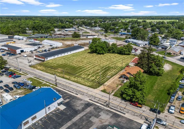 5th image of 1053 W Main St, Wilmington, OH 45177 | MLS# 961190