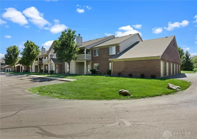3rd image of 1945 Waterstone Blvd, Miamisburg, OH 45342
