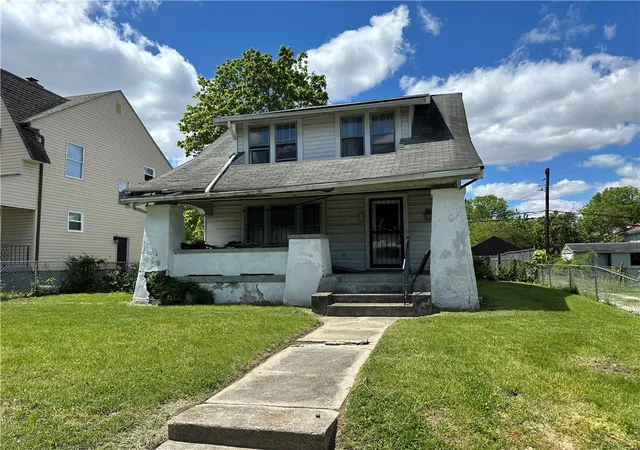 Photo 1 of Single family home for sale at 621 Westwood Ave, Dayton, OH 45402 | MLS# 961187 | Listing updated on 2026-09-29