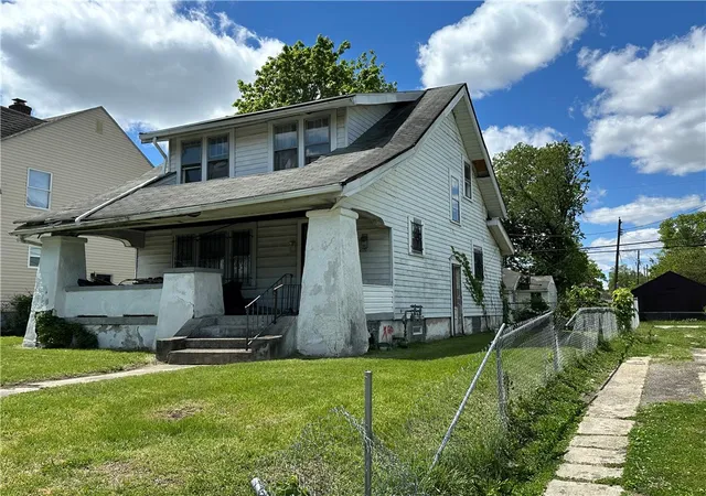 Photo 2 of Single family home for sale at 621 Westwood Ave, Dayton, OH 45402 | MLS# 961187 | Listing updated on 2026-09-29