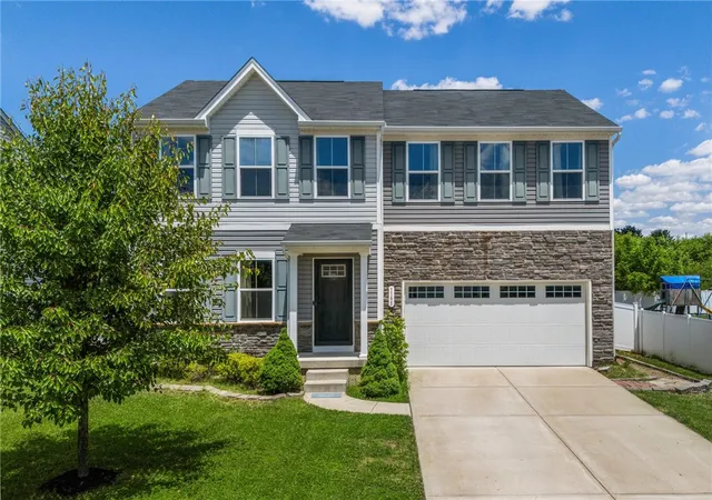 Homes for sale in Xenia, OH | 1195 Lisa Marie Dr, Xenia, OH 45385 | MLS# 961087