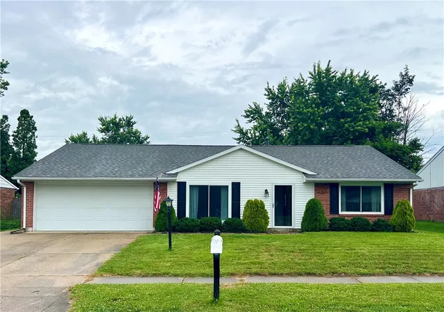 Homes for sale in Germantown, OH | 242 Pagett Dr, Germantown, OH 45327 | MLS# 961249