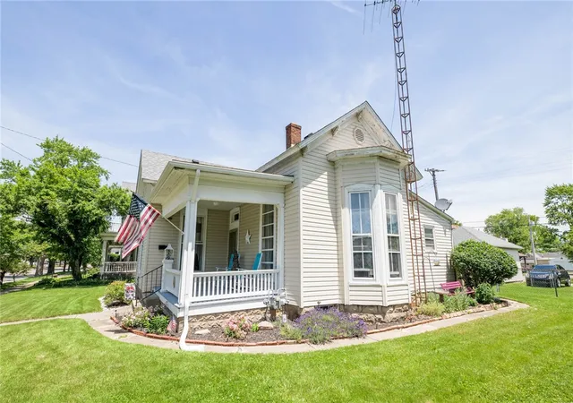 Homes for sale in Eaton, OH | 706 N Barron St, Eaton, OH 45320 | MLS# 961111