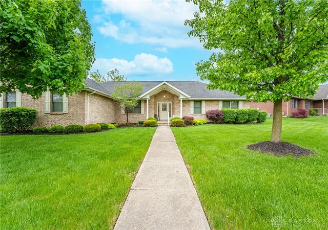 Homes for sale in Sidney, OH | 521 E Hoewisher Rd, Sidney, OH 45365 | MLS# 961293