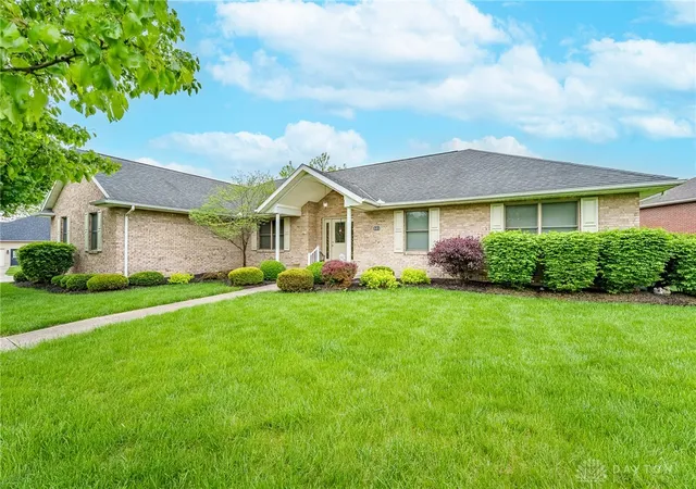 Homes for sale in Sidney, OH | 521 E Hoewisher Rd, Sidney, OH 45365 | MLS# 961293