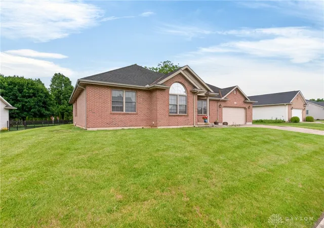 Homes for sale in Sidney, OH | 1185 Huron Ct, Sidney, OH 45365 | MLS# 961328