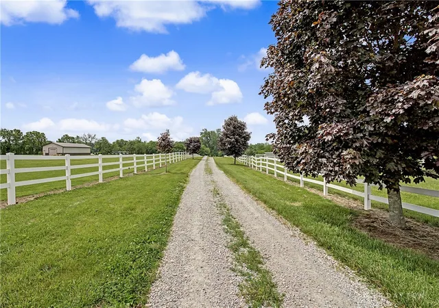 3rd image of 3787 Miller Rd, Springfield, OH 45502 | MLS# 957635