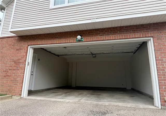 Listing Photo 4 - Condo for sale in building located at 3658 Lilac Ln, Beavercreek, OH 45431 - Unit #4
