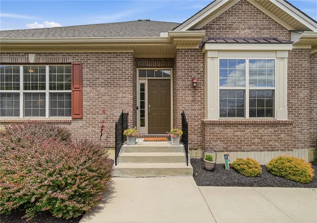 2nd image of 5875 Falling Brook Dr, Mason, OH 45040 | MLS# 961452