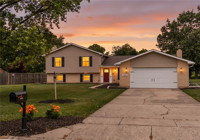 2nd image of 7221 Showplace Dr, Dayton, OH 45424 | MLS# 961171