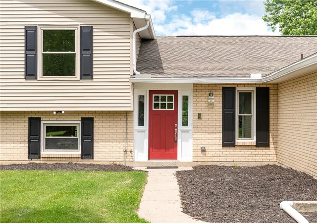 5th image of 7221 Showplace Dr, Dayton, OH 45424 | MLS# 961171