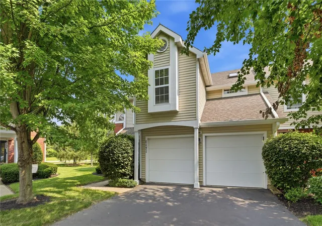 2nd image of 1171 Waves, Washington Twp, OH 45459 | MLS# 956956