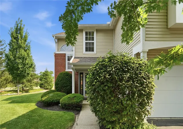 3rd image of 1171 Waves, Washington Twp, OH 45459 | MLS# 956956