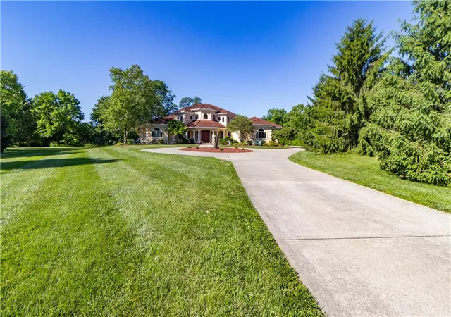 Homes for sale in Turtlecreek Twp, OH | 1251 Barton Ln, Turtlecreek Twp, OH 45036 | MLS# 960633