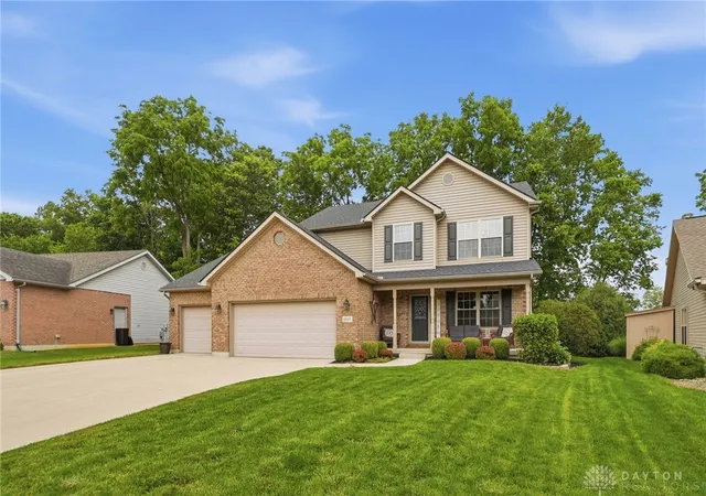 Homes for sale in Tipp City, OH | 1927 Cider Mill Wy, Tipp City, OH 45371 | MLS# 961308