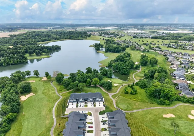 Homes for sale in Turtlecreek Twp, OH | 4426 Waters Edge Ln, Turtlecreek Twp, OH 45036 | MLS# 961407