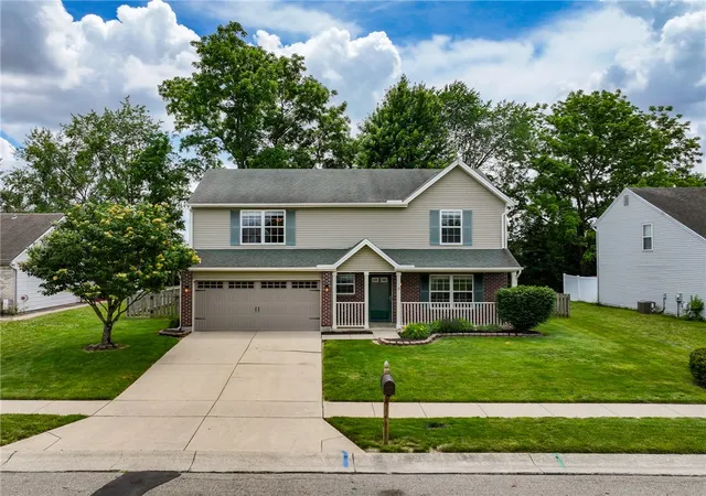 Photo 2 of Single family home for sale at 1310 Shannon Ln, Xenia, OH 45385 | MLS# 961326 | Listing updated on 2026-07-10