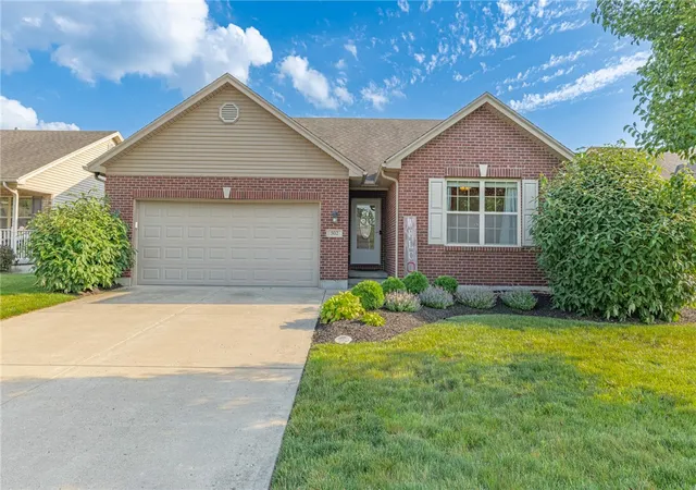 Homes for sale in Carlisle, OH | 502 Stone Path Ct, Carlisle, OH 45005 | MLS# 961459