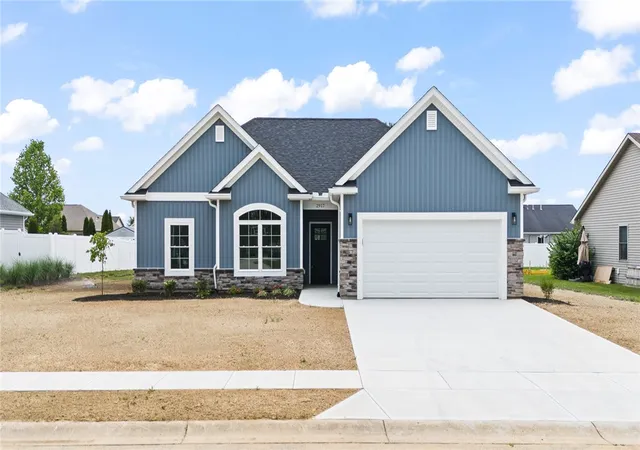 Homes for sale in Piqua, OH | 2917 Seminole Wy, Piqua, OH 45356 | MLS# 961539