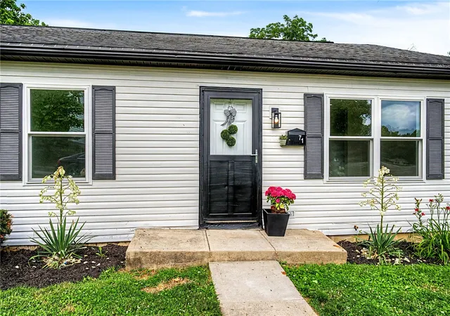 Photo 2 of Sale Pending at 71 N Alder St, Dayton, OH 45417 | MLS# 961444 | Listing updated on 2026-08-28