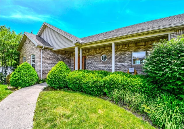 3rd image of 6380 Pin Oak Ct, Dayton, OH 45424 | MLS# 960290