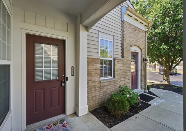 5th image of 7462 Bridge Point Dr, Cincinnati, OH 45248 | MLS# 961519