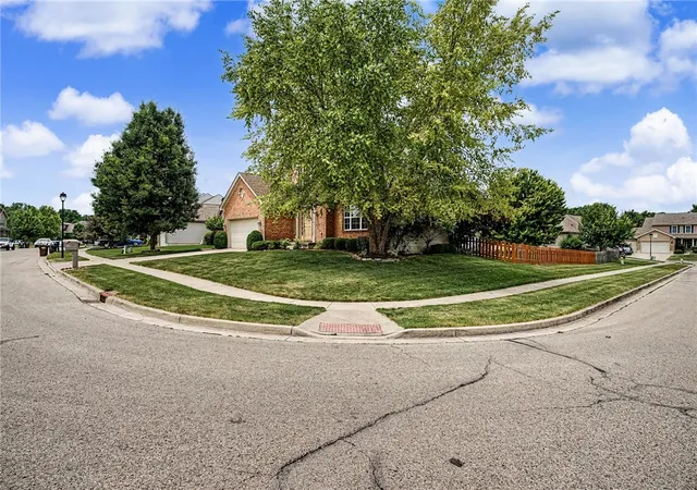 5th image of 2339 Gardner Dr, Fairborn, OH 45324 | MLS# 961604