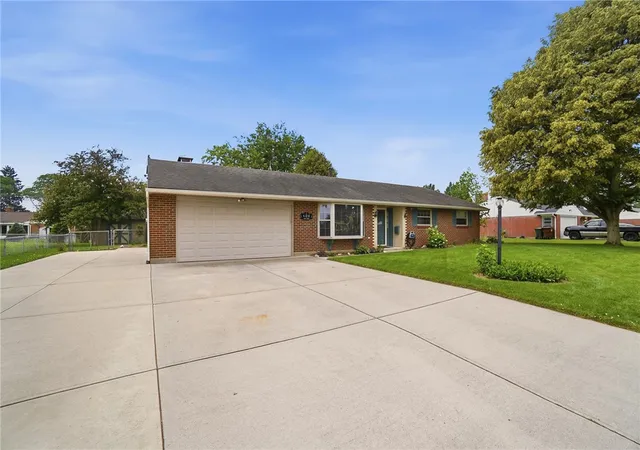Homes for sale in Englewood, OH | 406 W Herr St, Englewood, OH 45322 | MLS# 961616
