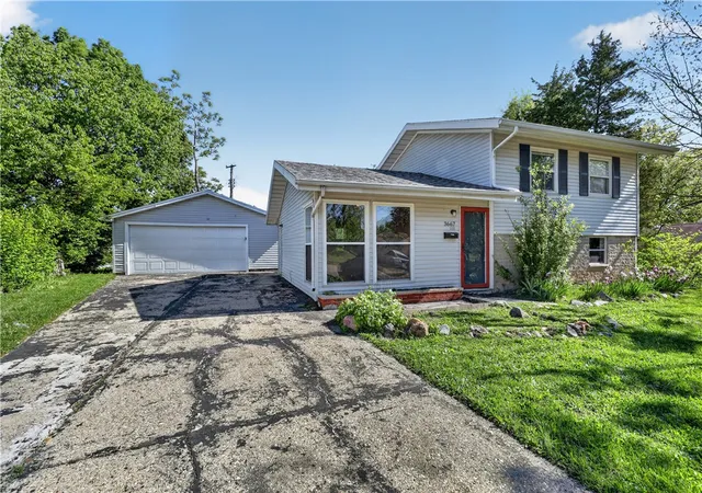 Photo 3 of Single family home for sale at 3667 Kipp Ct, Dayton, OH 45416 | MLS# 958171 | Listing updated on 2026-07-17